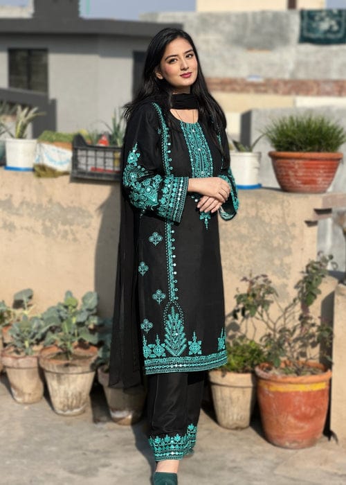 Jiya Embroidery Black