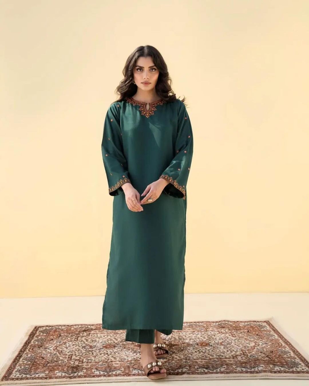 Green pocket Embroidery 2pc