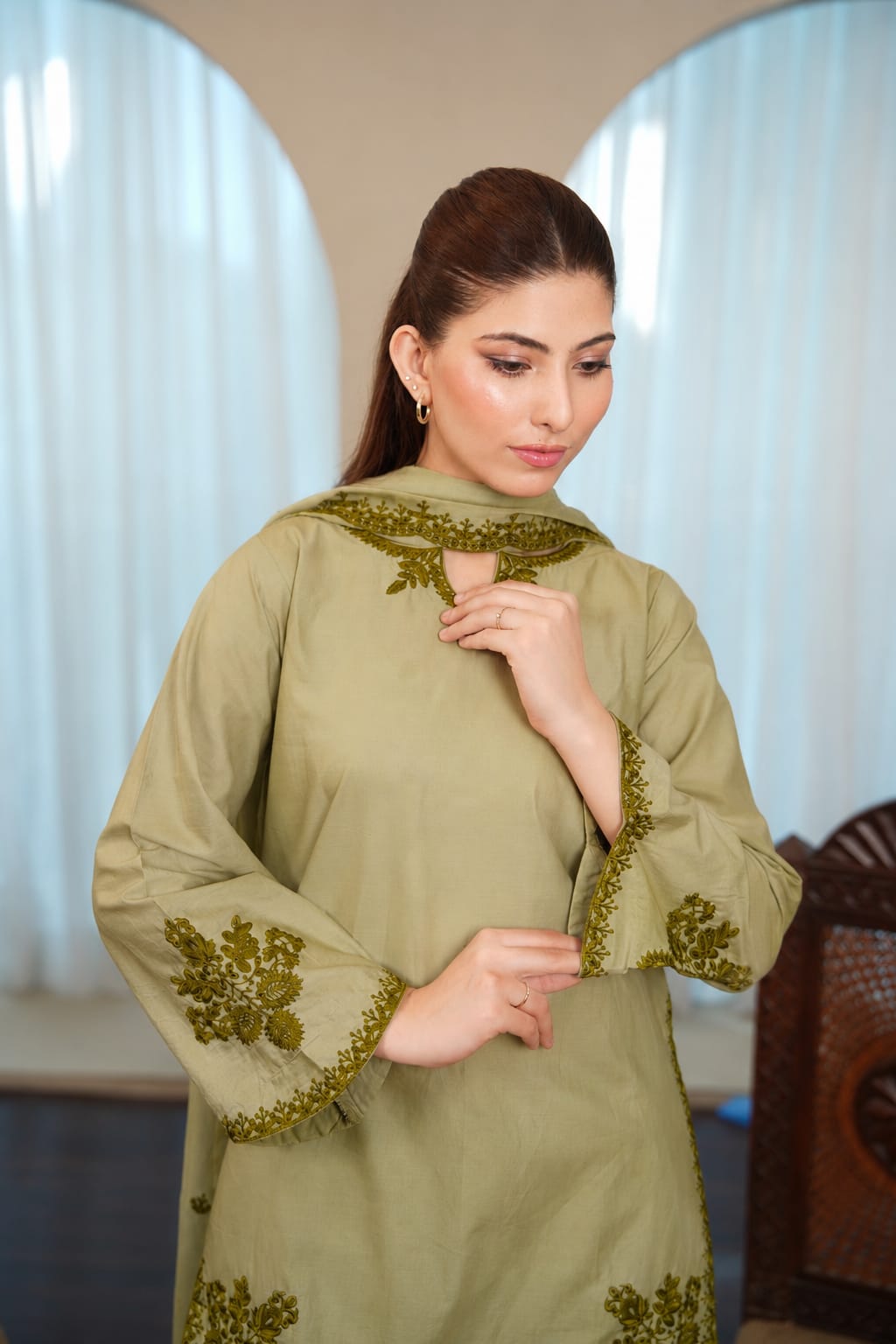 MintAsh-3 PC embroidered